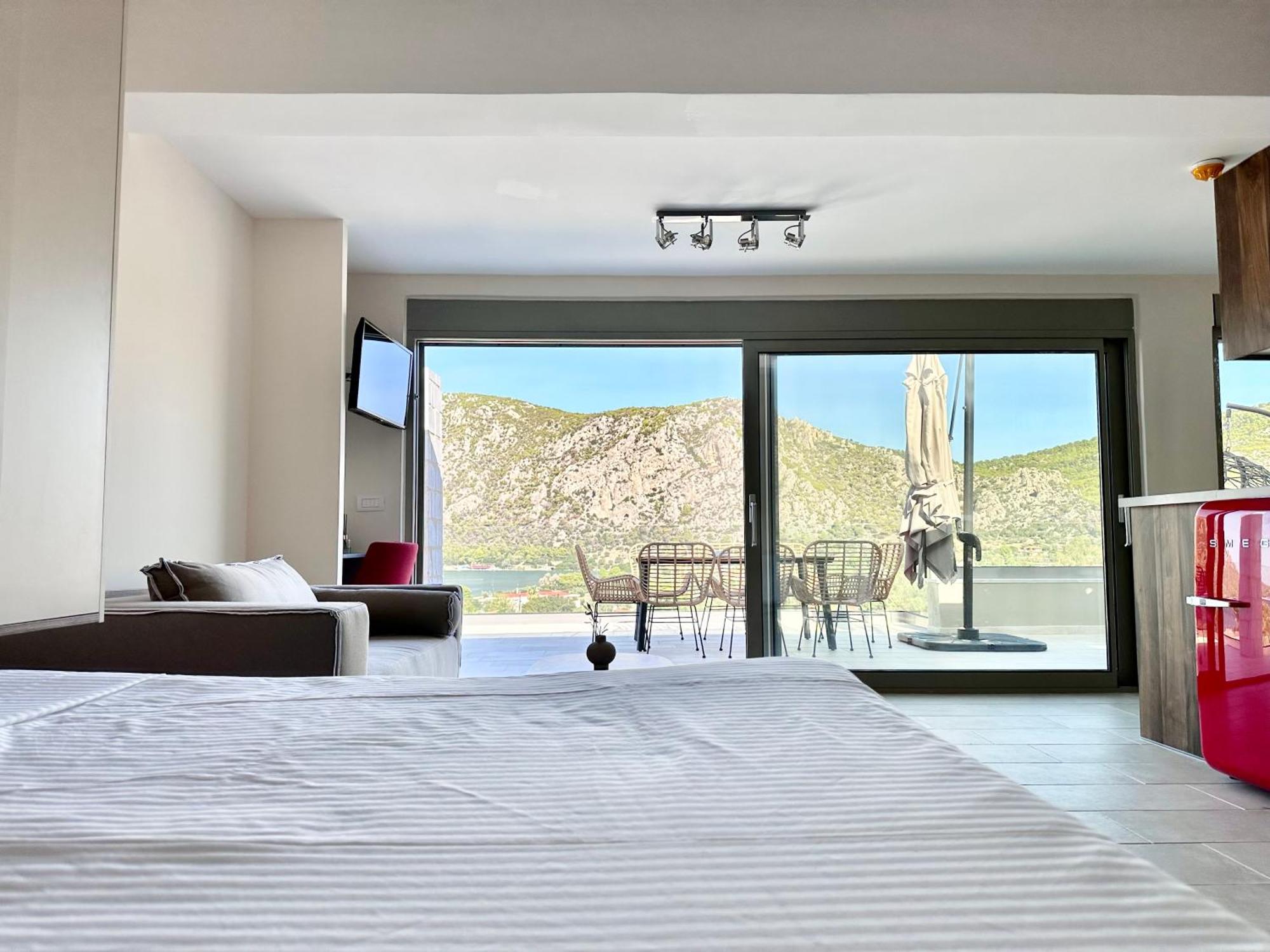 Topos Luxury Stay Heraion Лоутраки Экстерьер фото