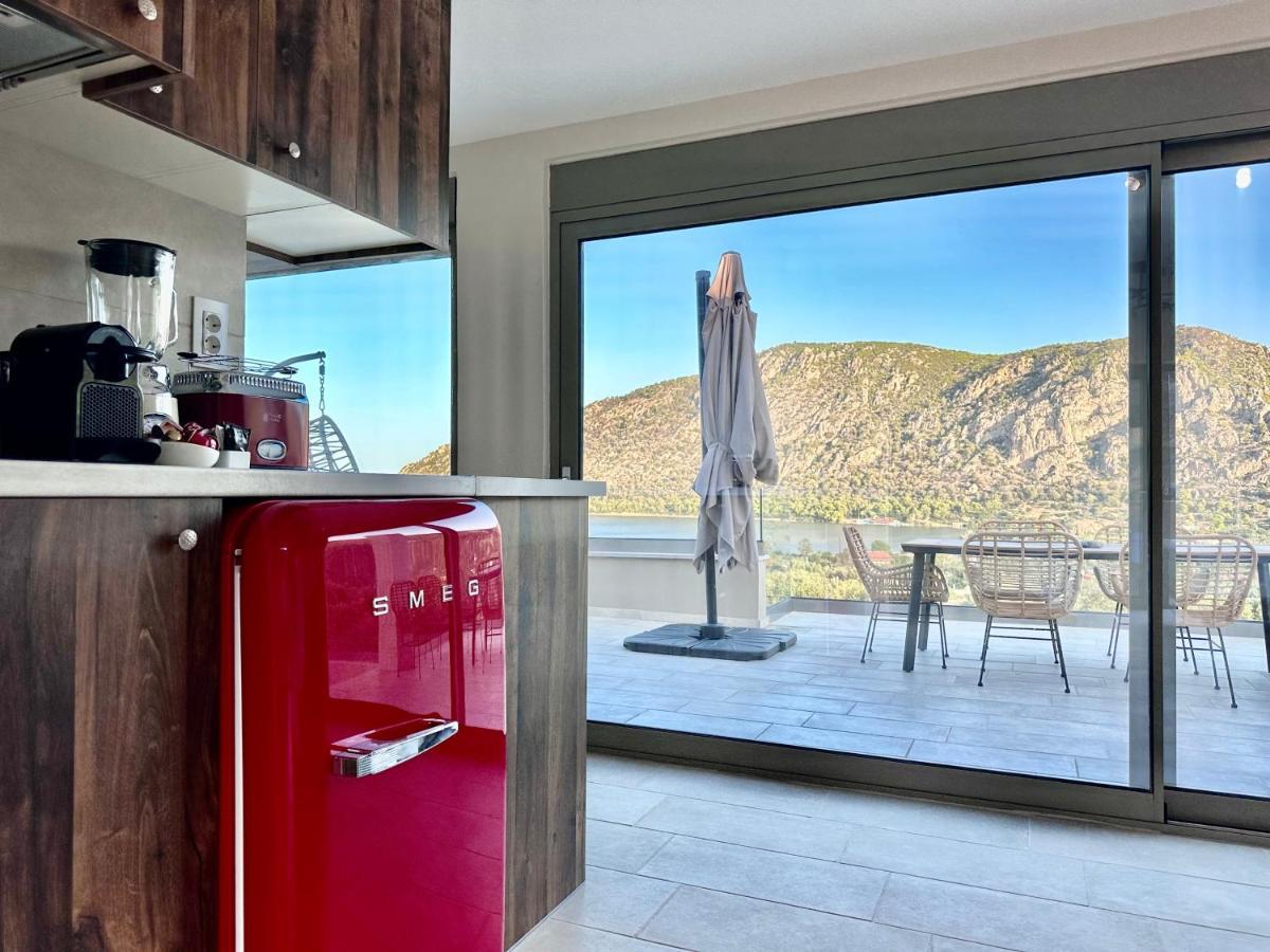 Topos Luxury Stay Heraion Лоутраки Экстерьер фото